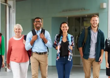 Smart Budgeting for LinkedIn Ads in 2025: What B2B Marketing Leaders Need to Know