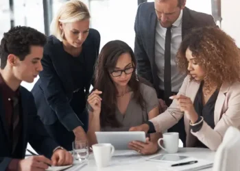 Top 10 KPIs to Measure LinkedIn Ads Effectiveness in B2B