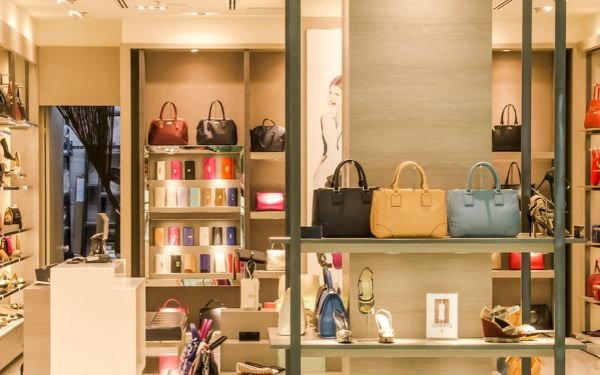 Retail & E-commerce - Confia
